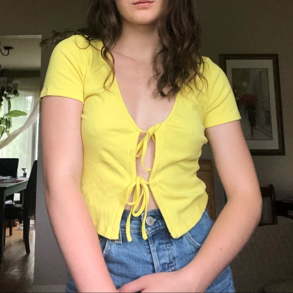 Front tie Wilfred free top from aritzia - Picture 1 of 4